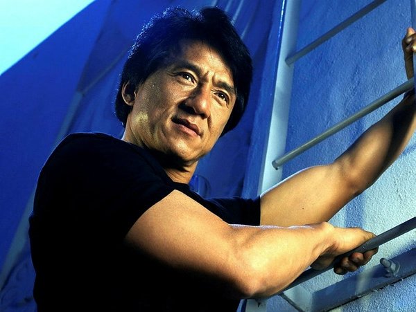 Jackie  Chan koronavirüse virüsüe mi yakalandı?