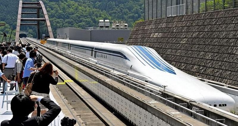 Tren bir dakika gecikti; sürücüsü hakkında soruşturma açıldı. Yer Japonya